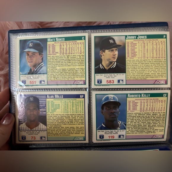 Yankee Baseball Cards with Binder - Picture 13 of 15